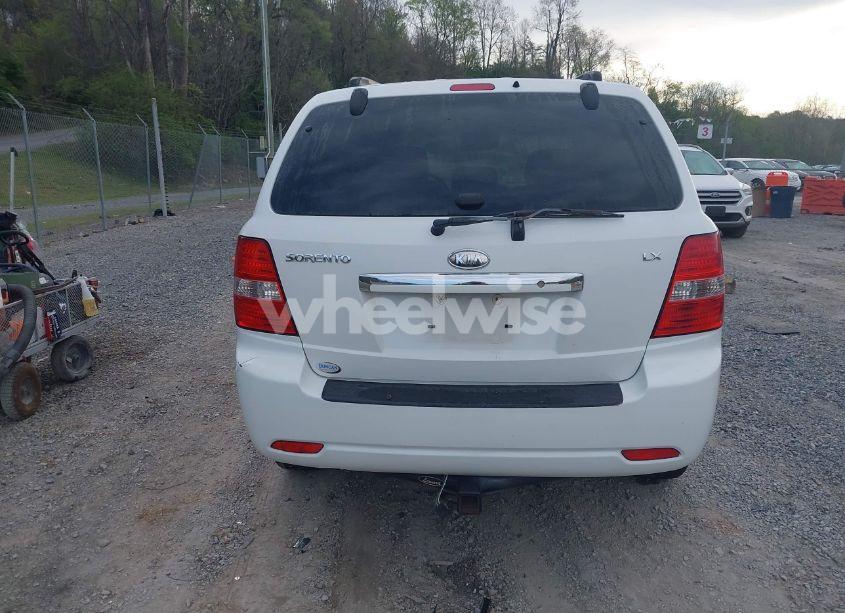 Photo 16 of 2008 Kia Sorento LX (VIN KNDJC735085785971)