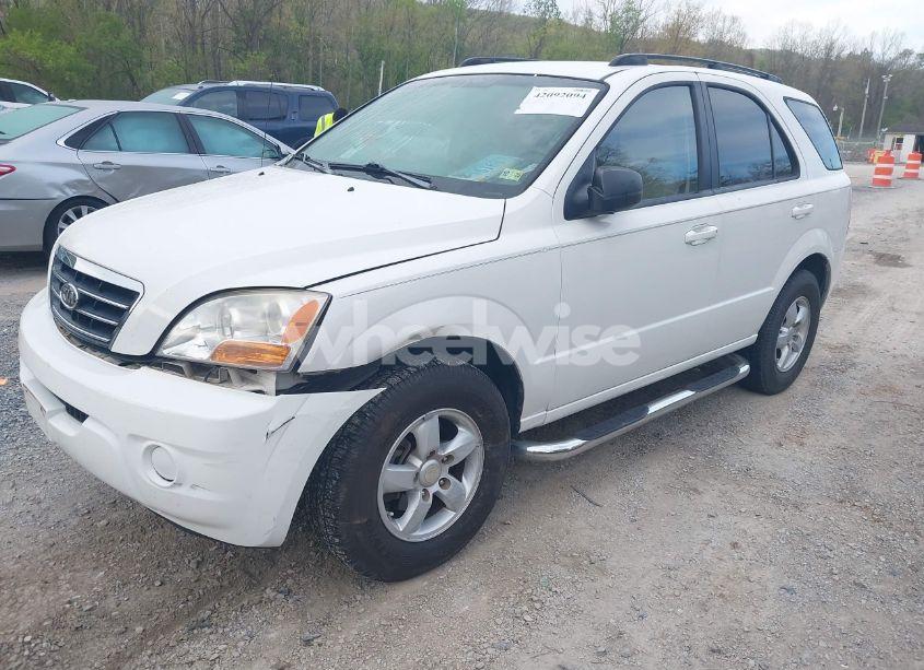 Photo 2 of 2008 Kia Sorento LX (VIN KNDJC735085785971)