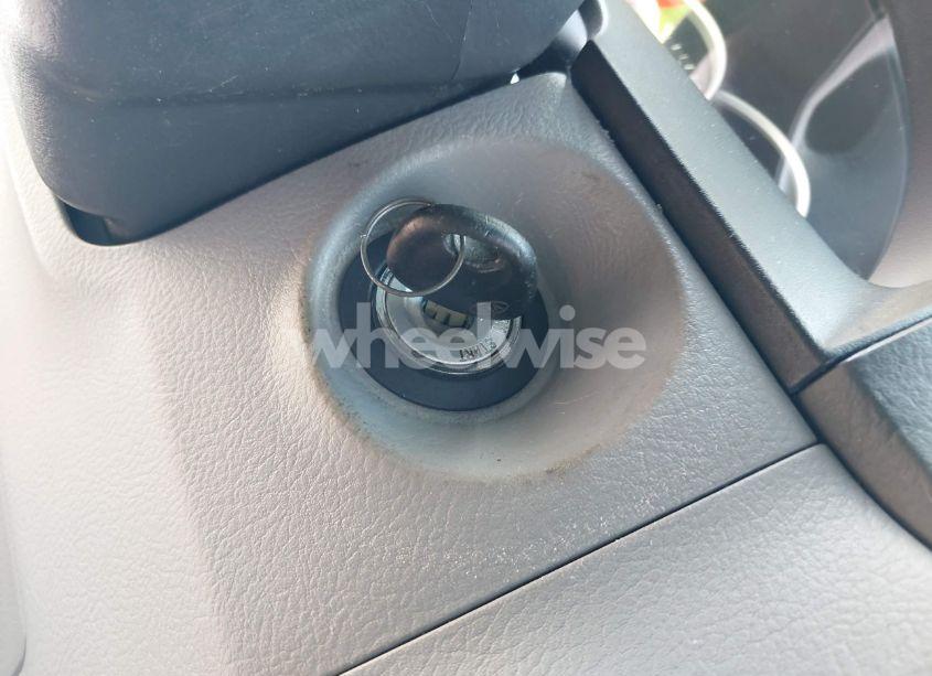 Photo 11 of 2008 Kia Sorento LX (VIN KNDJC735485810791)