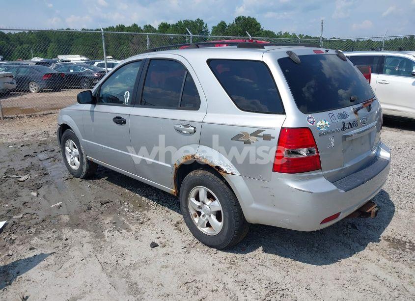 Photo 3 of 2008 Kia Sorento LX (VIN KNDJC735485810791)