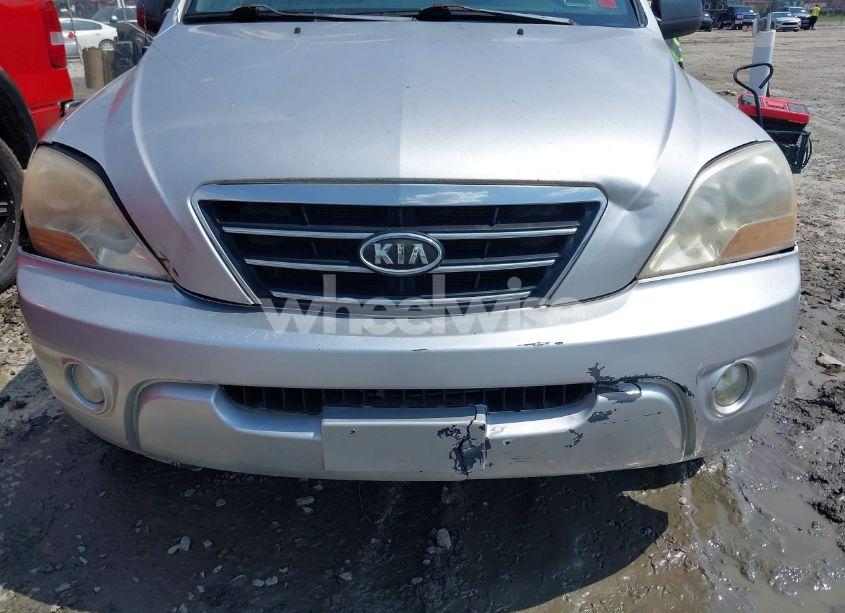 Photo 6 of 2008 Kia Sorento LX (VIN KNDJC735485810791)