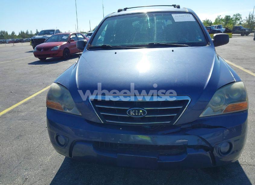 Photo 6 of 2007 Kia Sorento LX (VIN KNDJC736075722571)