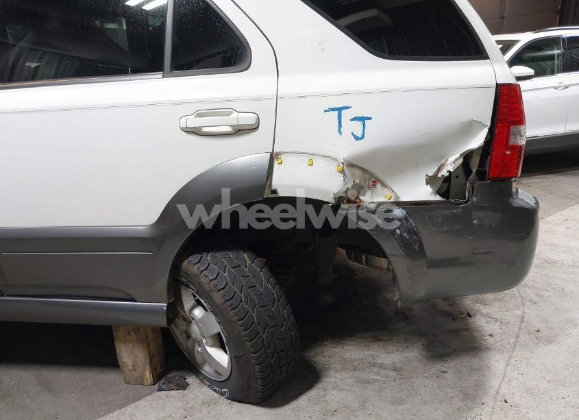 Photo 19 of 2008 Kia Sorento EX (VIN KNDJC736385770373)