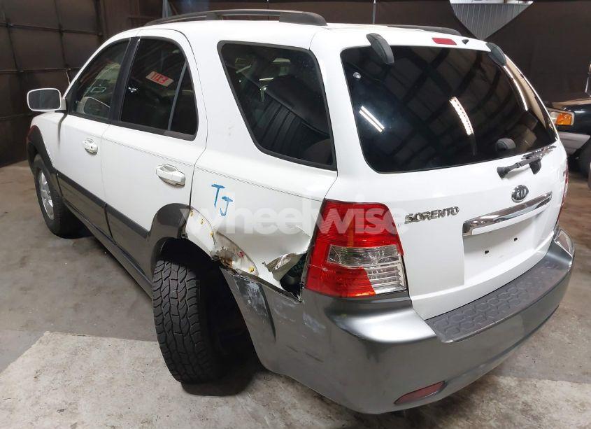 Photo 6 of 2008 Kia Sorento EX (VIN KNDJC736385770373)