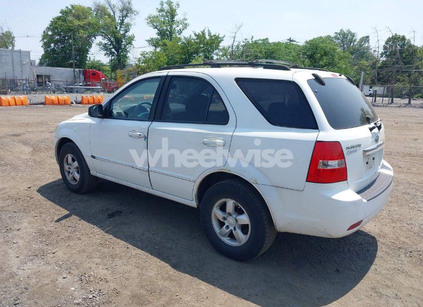 Photo 6 of 2007 Kia Sorento LX (VIN KNDJC736775722258)
