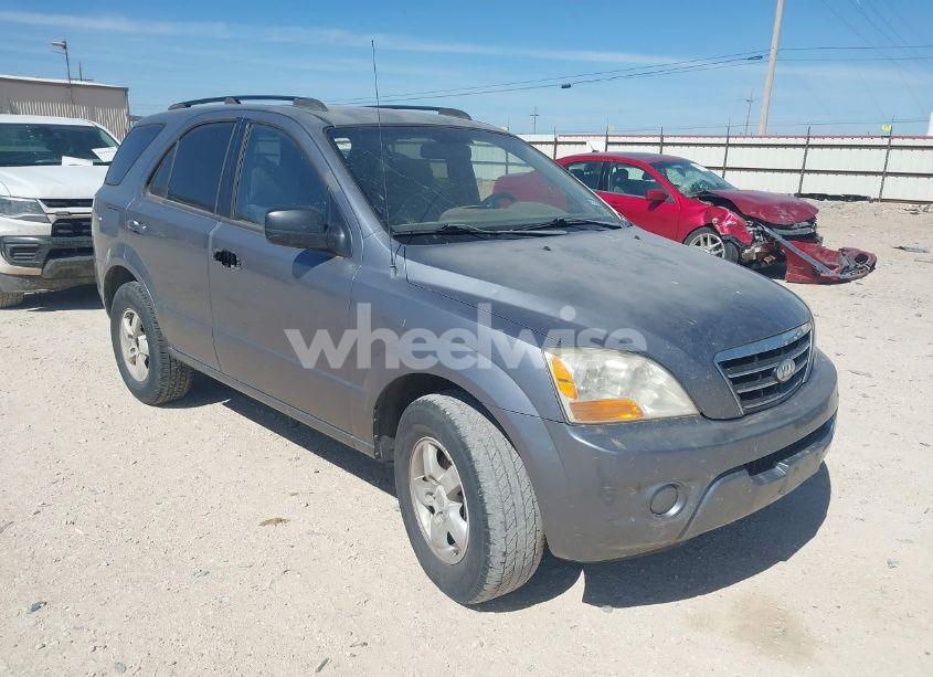 2008 Kia Sorento LX (VIN KNDJD735185775169) main photo