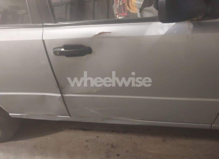 Photo 6 of 2008 Kia Sorento LX (VIN KNDJD735385761211)