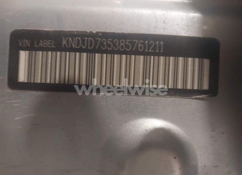 Photo 9 of 2008 Kia Sorento LX (VIN KNDJD735385761211)