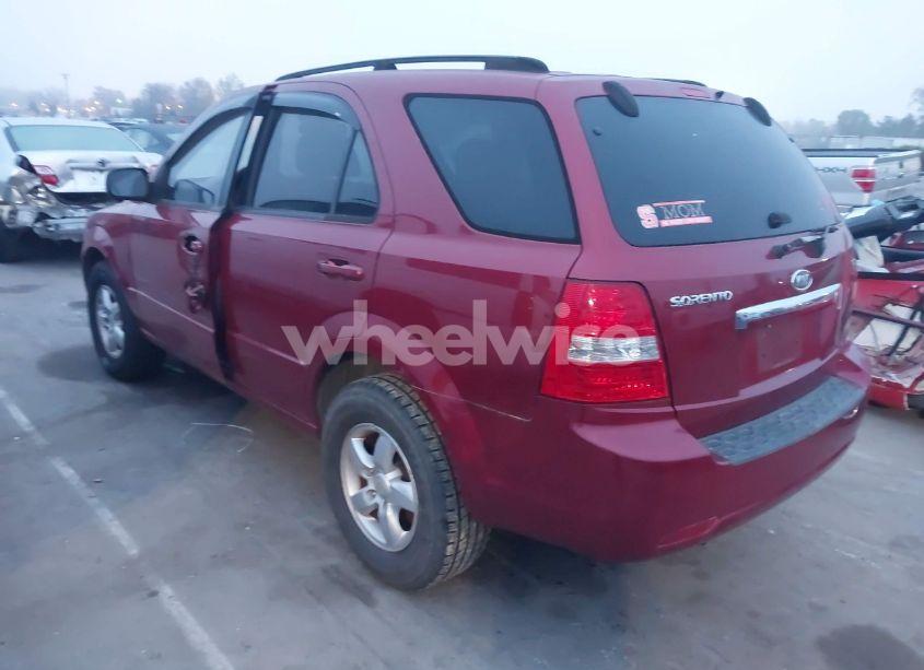 Photo 3 of 2008 Kia Sorento LX (VIN KNDJD735485838927)