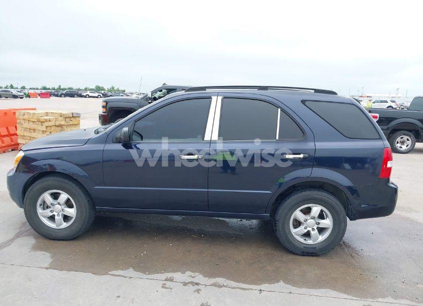 Photo 14 of 2008 Kia Sorento LX (VIN KNDJD735885794804)