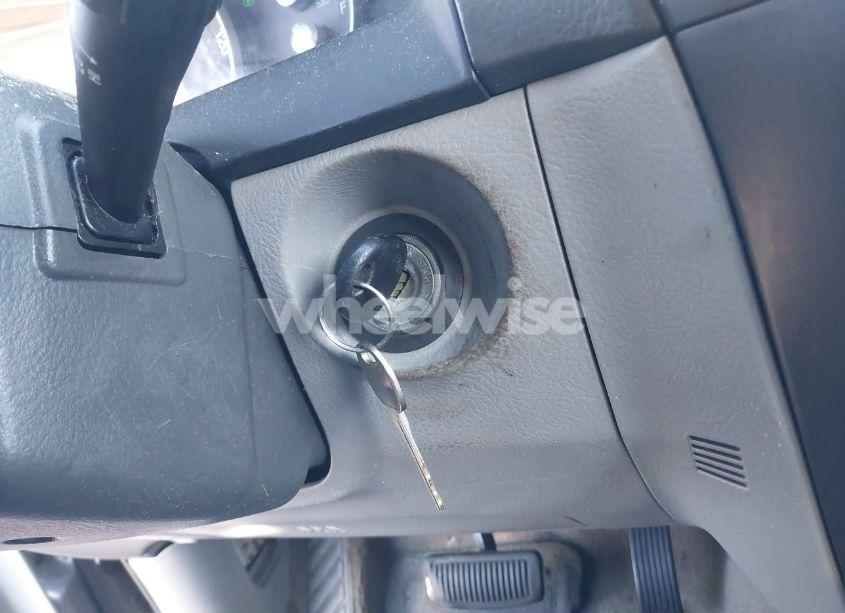 Photo 11 of 2008 Kia Sorento LX (VIN KNDJD735885856265)