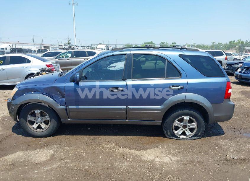 Photo 14 of 2007 Kia Sorento EX (VIN KNDJD736775665931)