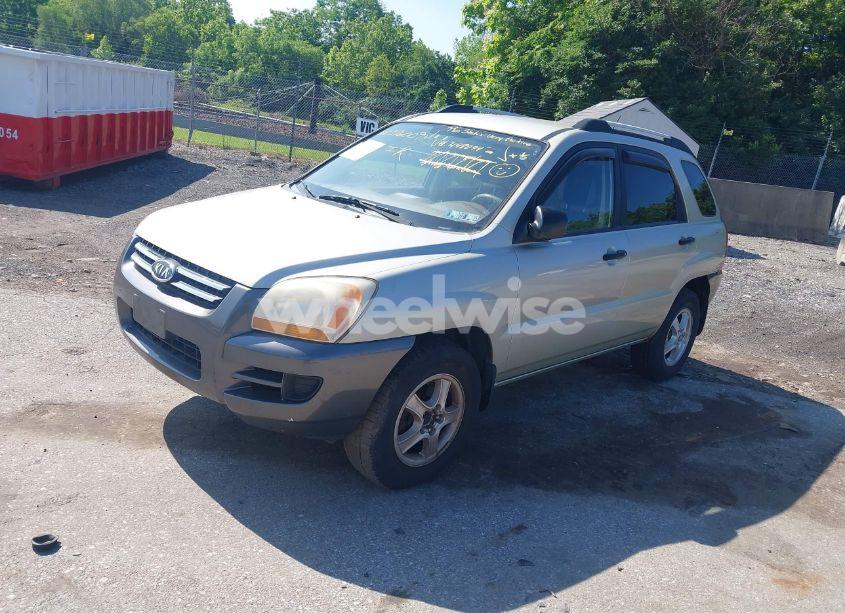 Photo 2 of 2008 Kia Sportage LX V6 (VIN KNDJE723087498094)