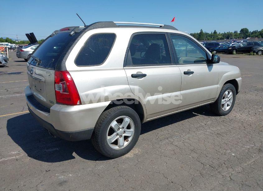 Photo 4 of 2009 Kia Sportage LX V6 (VIN KNDJE723197600472)