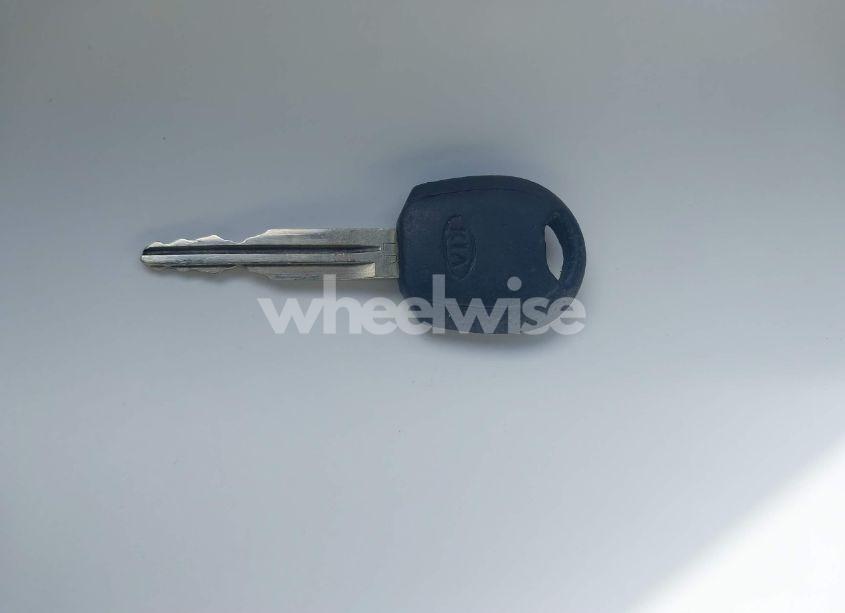 Photo 11 of 2006 Kia Sportage EX V6/LX V6 (VIN KNDJE723467218223)