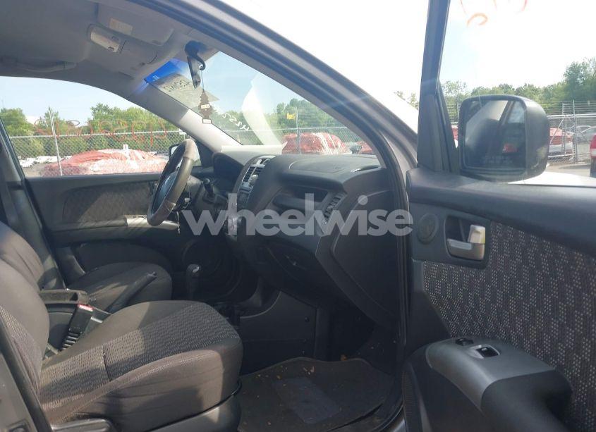 Photo 5 of 2006 Kia Sportage EX V6/LX V6 (VIN KNDJE723467218223)