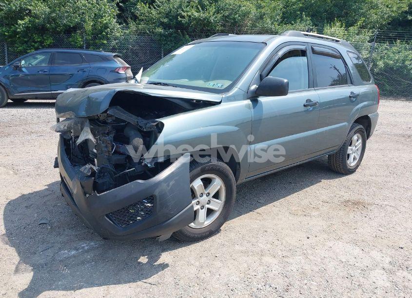 Photo 2 of 2009 Kia Sportage LX V6 (VIN KNDJE723897629824)