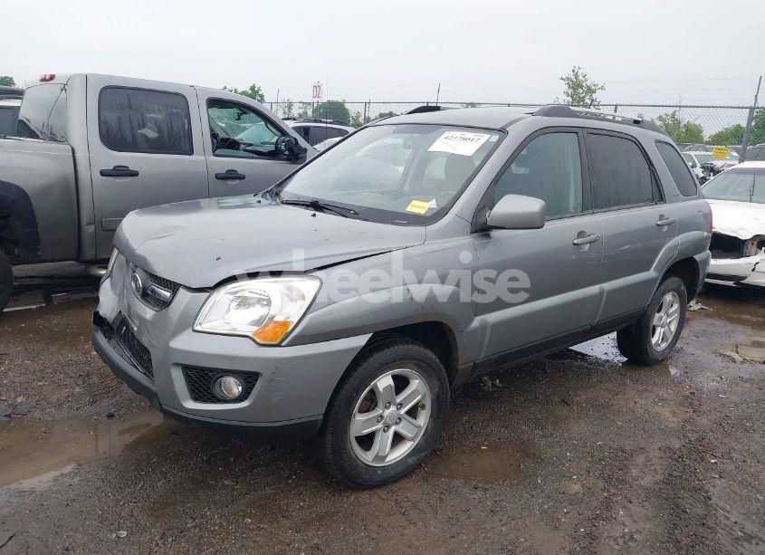 Photo 2 of 2009 Kia Sportage EX V6 (VIN KNDJE723897633307)