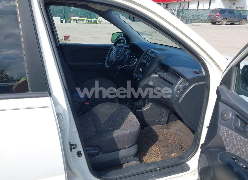 Photo 5 of 2006 Kia Sportage LX (VIN KNDJE724167185609)