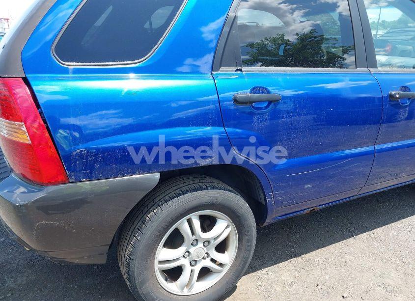 Photo 6 of 2007 Kia Sportage LX V6 (VIN KNDJF723277303270)