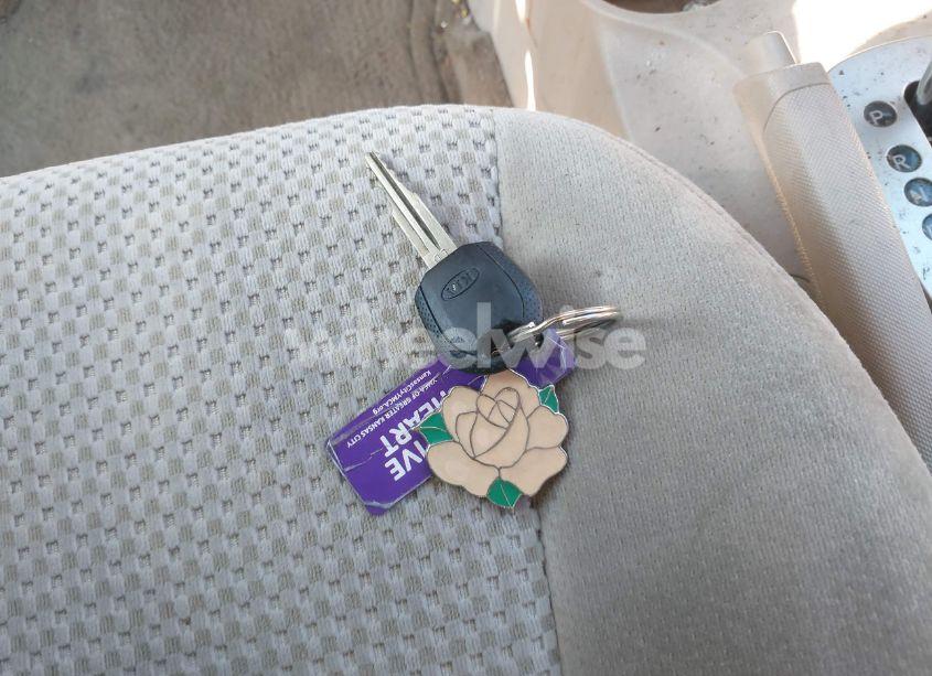 Photo 11 of 2005 Kia Sportage EX V6/LX V6 (VIN KNDJF723757132772)