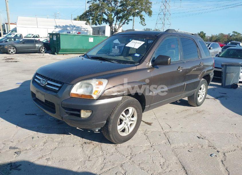 Photo 2 of 2005 Kia Sportage EX V6/LX V6 (VIN KNDJF723757132772)