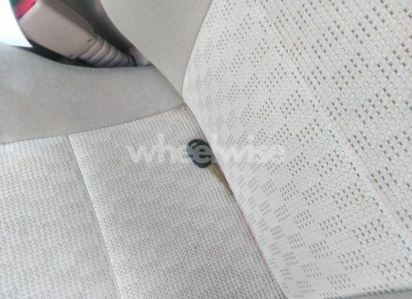 Photo 11 of 2005 Kia Sportage EX V6/LX V6 (VIN KNDJF723857074784)