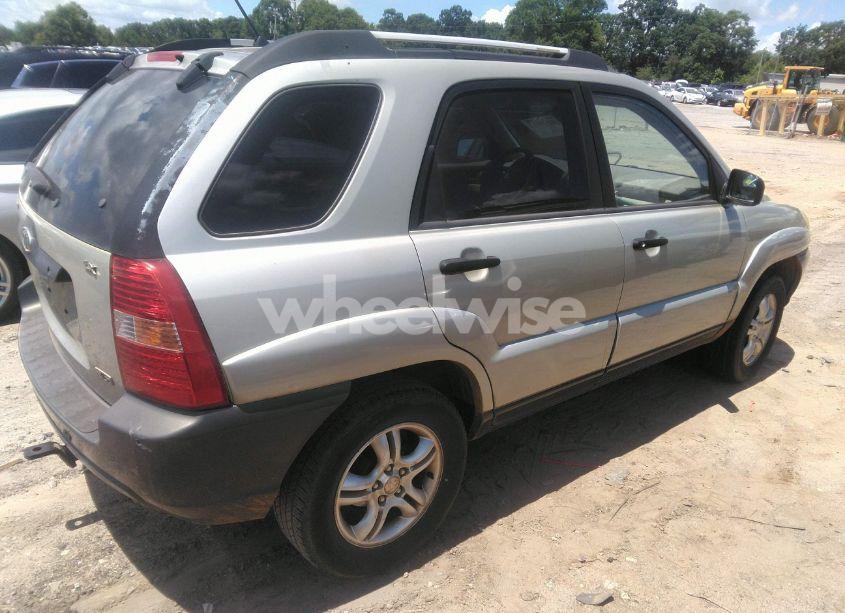 Photo 4 of 2005 Kia Sportage EX V6/LX V6 (VIN KNDJF723857074784)