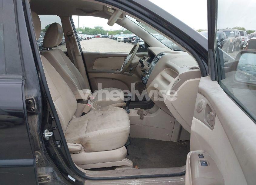 Photo 5 of 2009 Kia Sportage LX (VIN KNDJF724097556986)