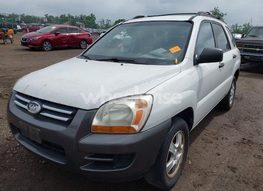 Photo 2 of 2008 Kia Sportage LX (VIN KNDJF724187480564)