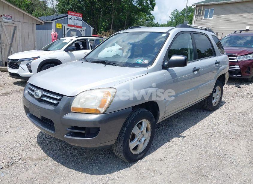 Photo 2 of 2008 Kia Sportage LX (VIN KNDJF724187540553)