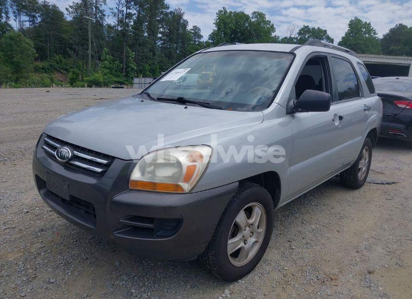 Photo 2 of 2007 Kia Sportage LX (VIN KNDJF724277346855)