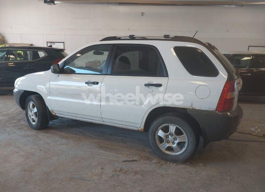 Photo 3 of 2008 Kia Sportage LX (VIN KNDJF724287457049)