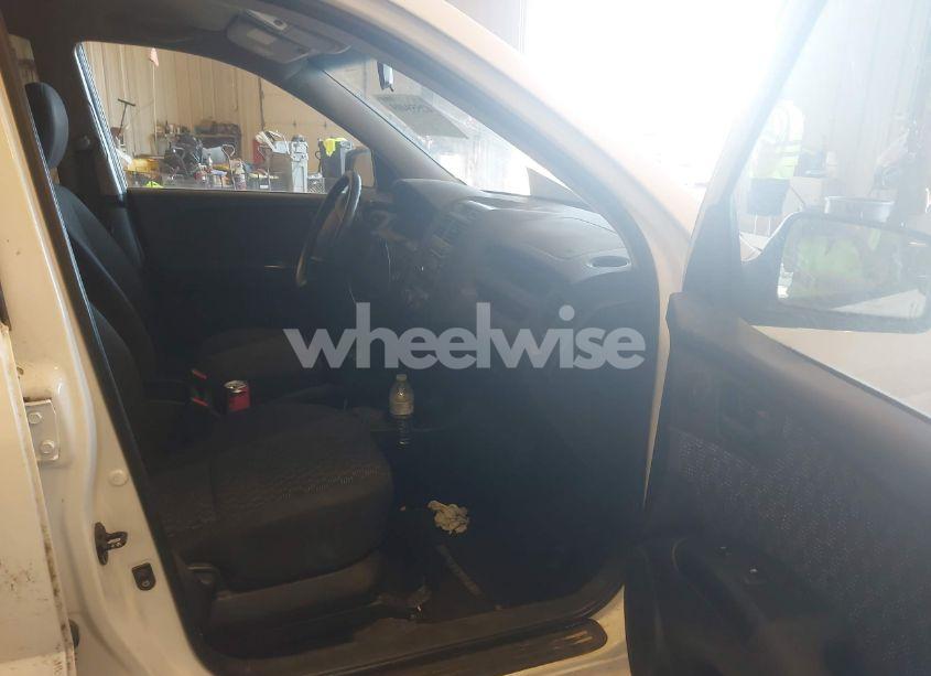 Photo 5 of 2008 Kia Sportage LX (VIN KNDJF724287457049)