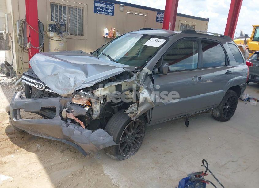 Photo 2 of 2007 Kia Sportage LX (VIN KNDJF724577322338)