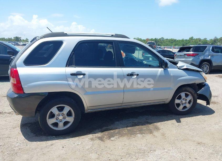 Photo 13 of 2007 Kia Sportage LX (VIN KNDJF724677392978)