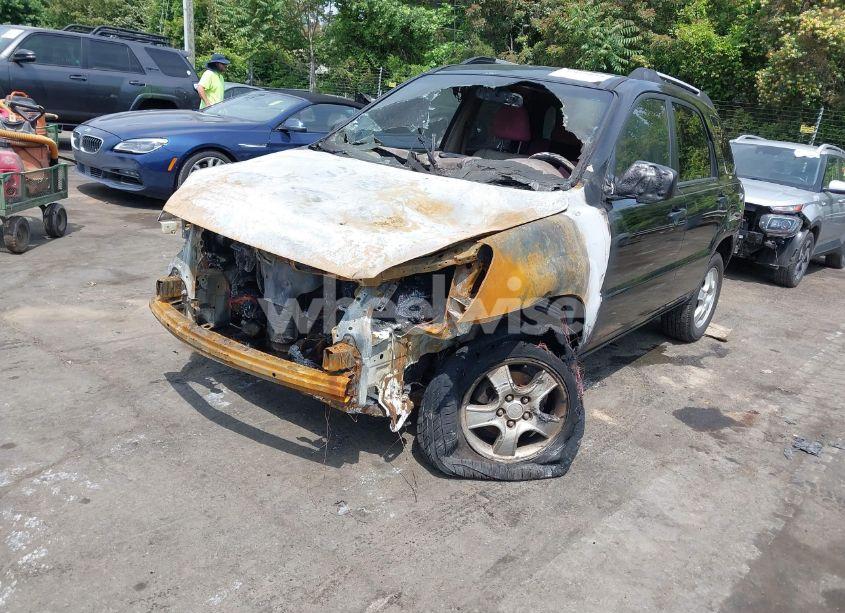 Photo 2 of 2007 Kia Sportage LX (VIN KNDJF724677429432)