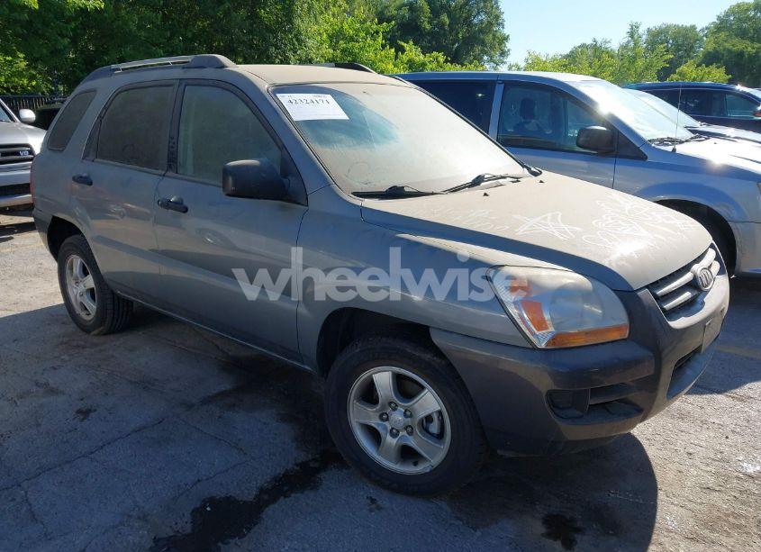 2007 Kia Sportage LX (VIN KNDJF724977376659) main photo