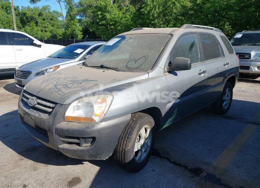 Photo 2 of 2007 Kia Sportage LX (VIN KNDJF724977376659)
