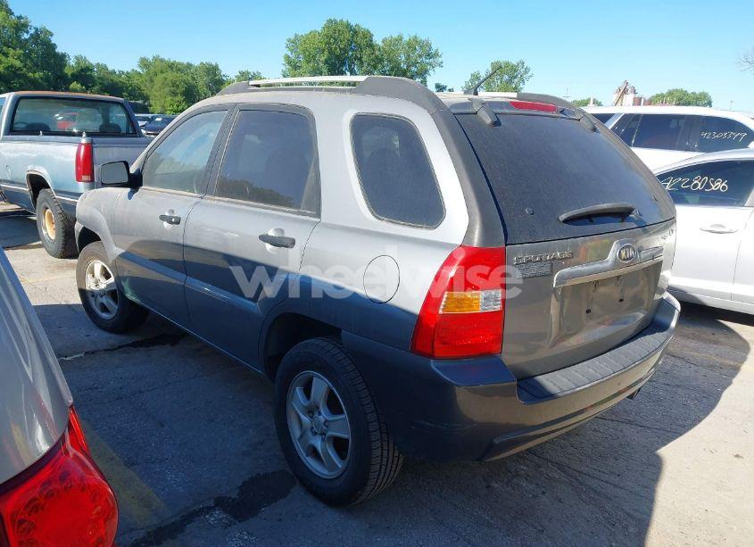 Photo 3 of 2007 Kia Sportage LX (VIN KNDJF724977376659)