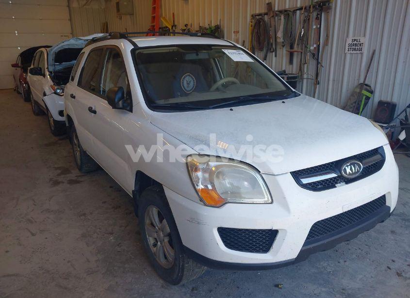 2009 Kia Sportage LX (VIN KNDJF724X97611007) main photo
