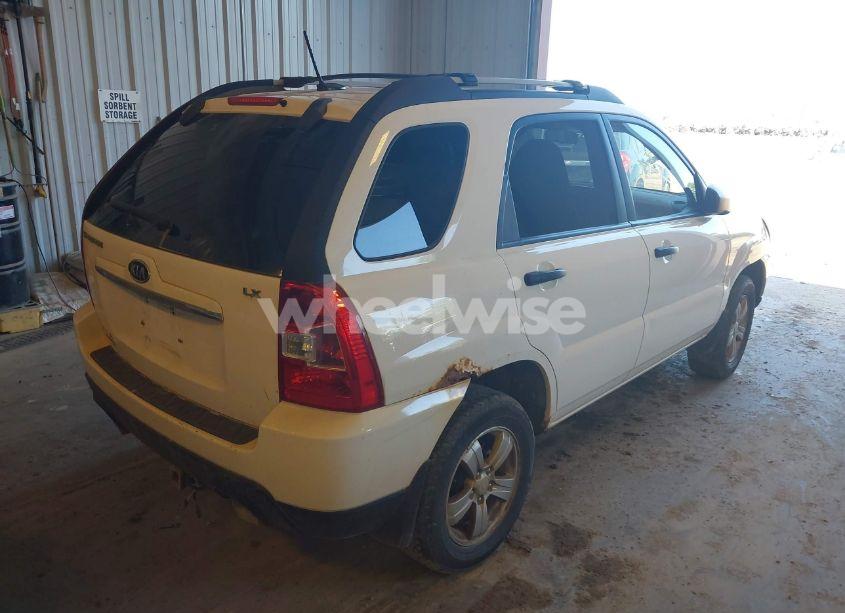 Photo 4 of 2009 Kia Sportage LX (VIN KNDJF724X97611007)