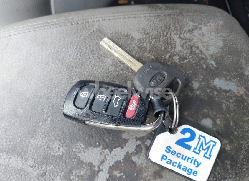 Photo 11 of 2009 Kia Borrego EX V6 (VIN KNDJH741995014956)