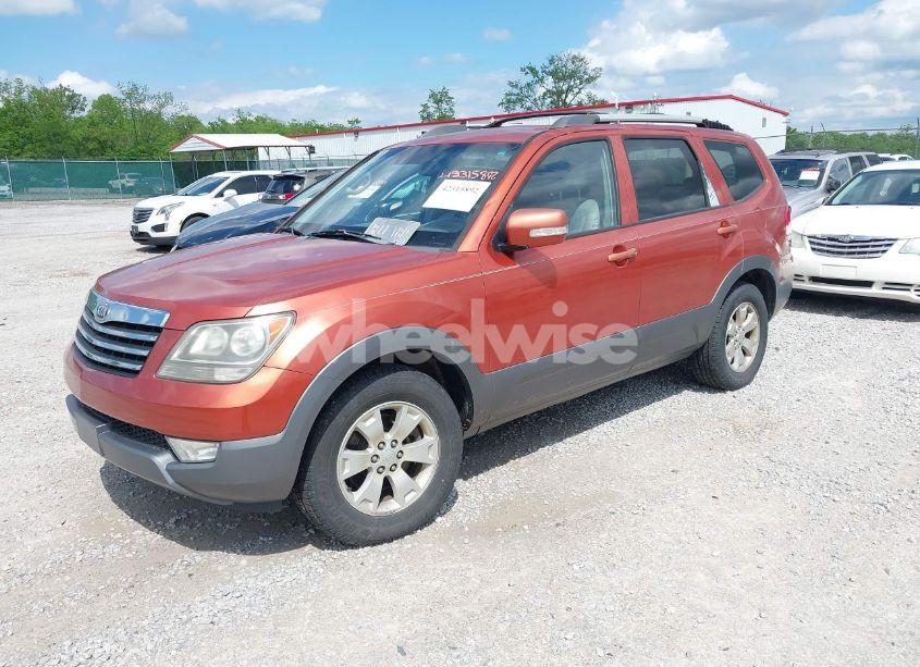 Photo 2 of 2009 Kia Borrego EX V6 (VIN KNDJH741995014956)