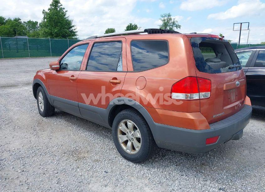 Photo 3 of 2009 Kia Borrego EX V6 (VIN KNDJH741995014956)