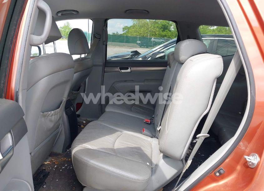 Photo 8 of 2009 Kia Borrego EX V6 (VIN KNDJH741995014956)