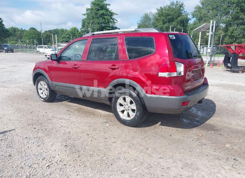 Photo 3 of 2009 Kia Borrego LX V6 (VIN KNDJH741X95037355)