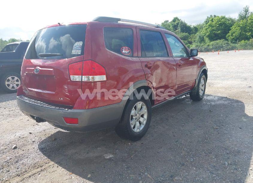Photo 4 of 2009 Kia Borrego LX V6 (VIN KNDJH741X95037355)