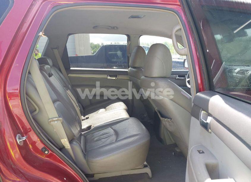 Photo 8 of 2009 Kia Borrego LX V6 (VIN KNDJH741X95037355)