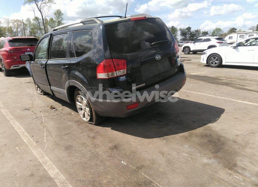 Photo 3 of 2009 Kia Borrego EX V6 (VIN KNDJJ741795015401)